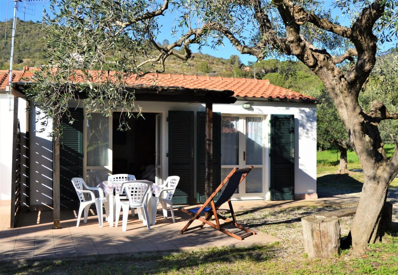 Il Poggio Marcuccio Aparthotel Лакона Екстериор снимка