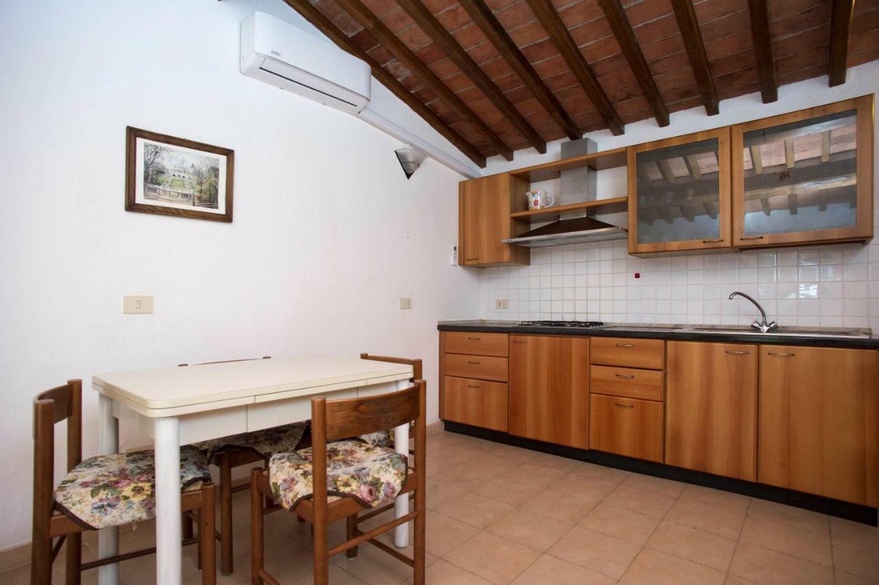 Il Poggio Marcuccio Aparthotel Лакона Екстериор снимка