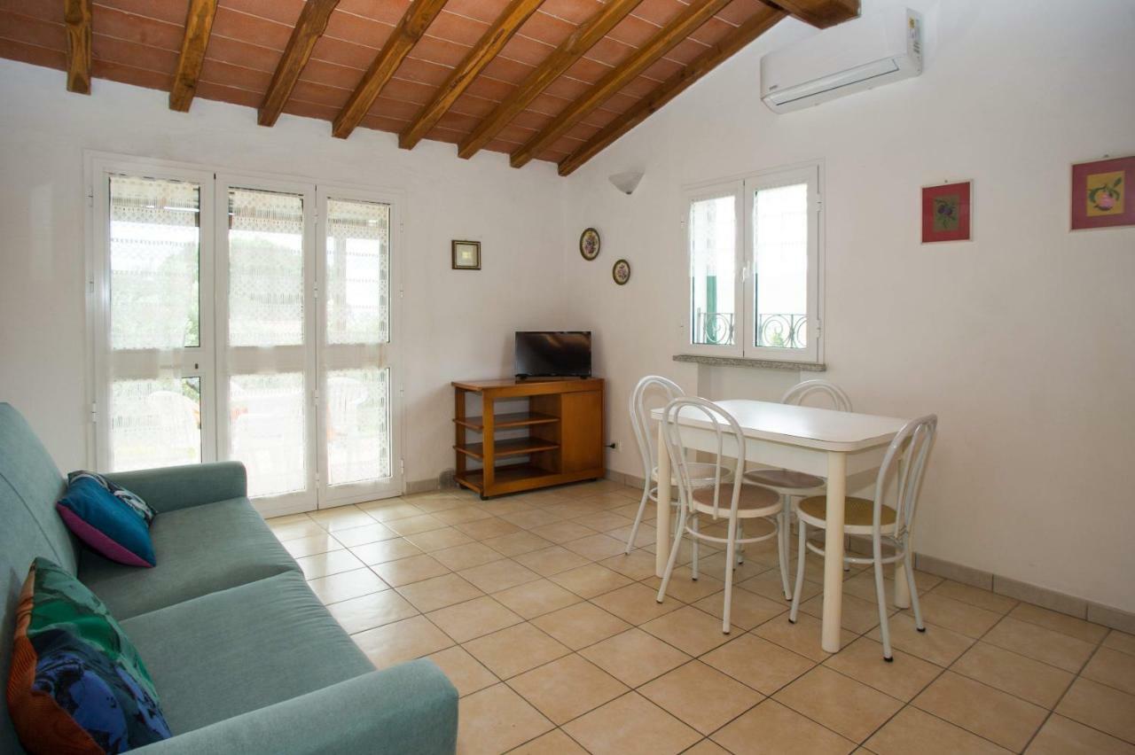 Il Poggio Marcuccio Aparthotel Лакона Екстериор снимка