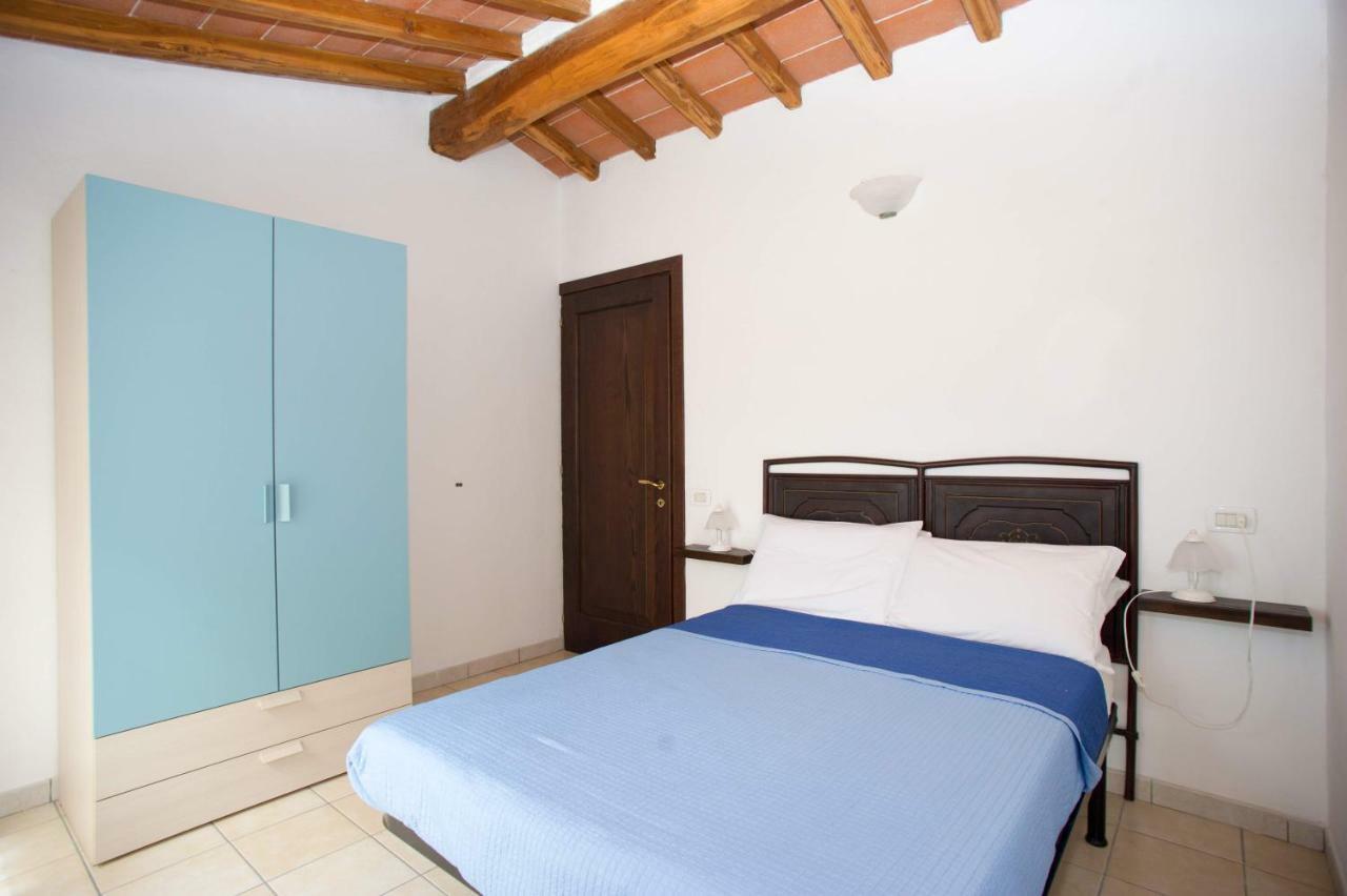 Il Poggio Marcuccio Aparthotel Лакона Екстериор снимка